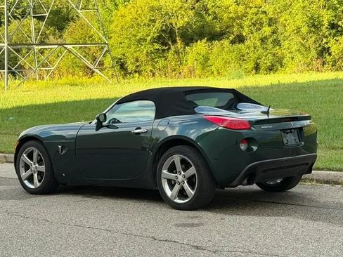 Used 2009 Pontiac Solstice GXP w/ Premium Package RWD image 35