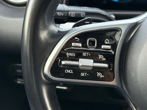 Certified 2023 Mercedes-Benz GLB 250 image 28