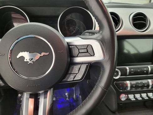 Used 2022 Ford Mustang Premium RWD image 6