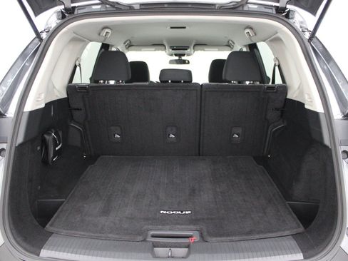 Used 2023 Nissan Rogue SV FWD image 9