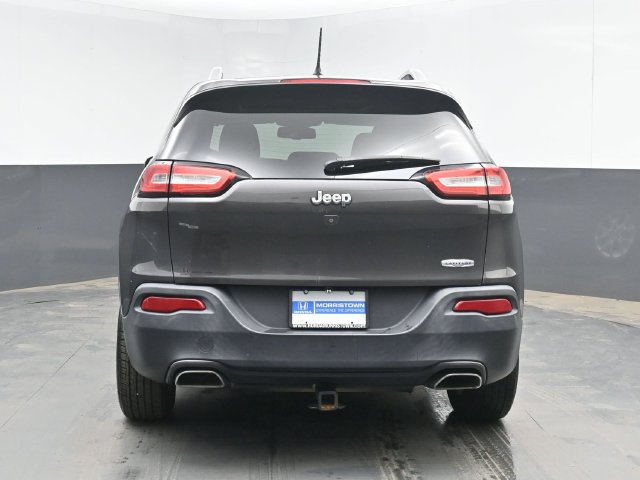 Used 2015 Jeep Cherokee Latitude w/ Comfort/Convenience Group FWD image 9