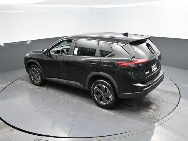 Used 2025 Nissan Rogue SV AWD/4WD image 38