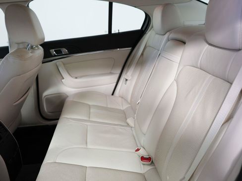 Used 2011 Lincoln MKS FWD image 24