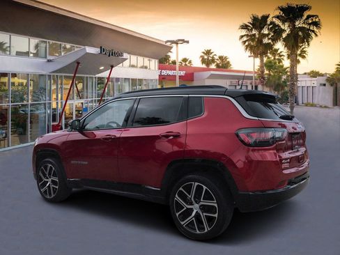 Certified 2024 Jeep Compass Limited w/ Elite Group AWD/4WD image 5