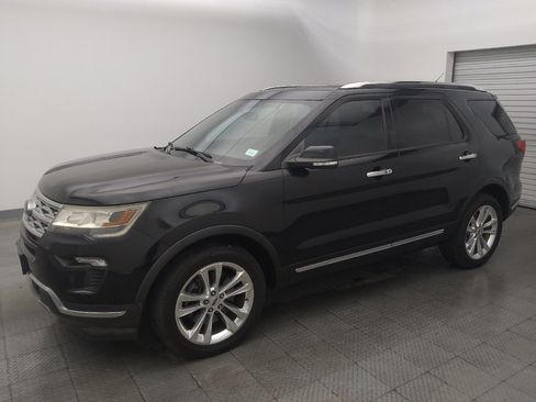 Used 2018 Ford Explorer Limited AWD/4WD image 2