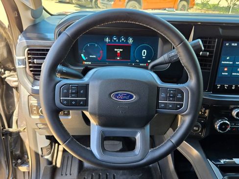 Used 2025 Ford F250 Lariat w/ FX4 Off-Road Package AWD/4WD image 19