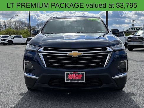 Used 2023 Chevrolet Traverse LT w/ LT Premium Package AWD/4WD image 3