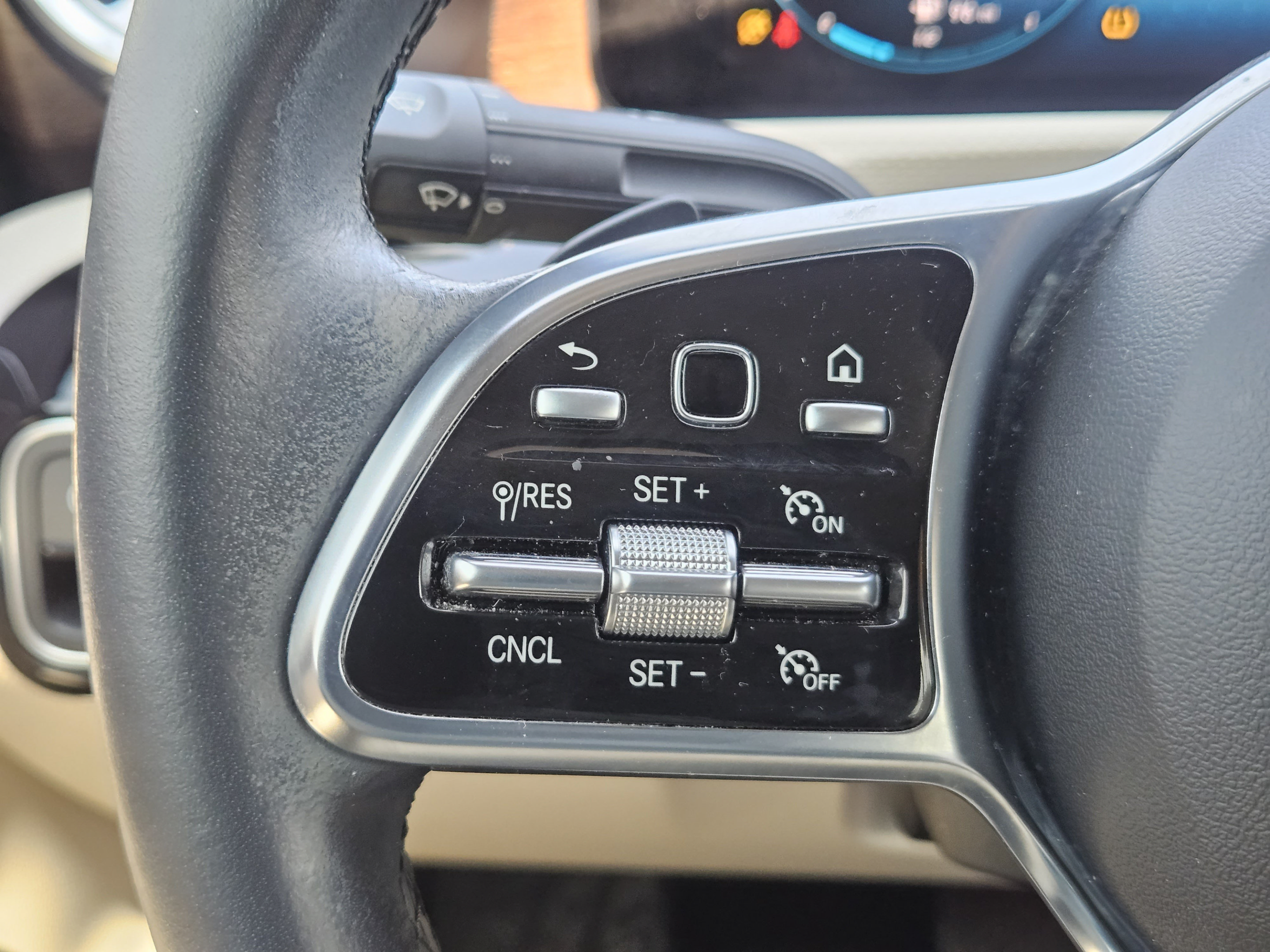 Used 2023 Mercedes-Benz CLA 250 image 19
