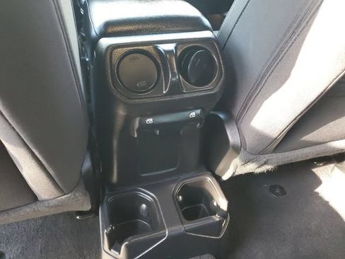 Used 2021 Jeep Wrangler Unlimited Sport AWD/4WD image 15