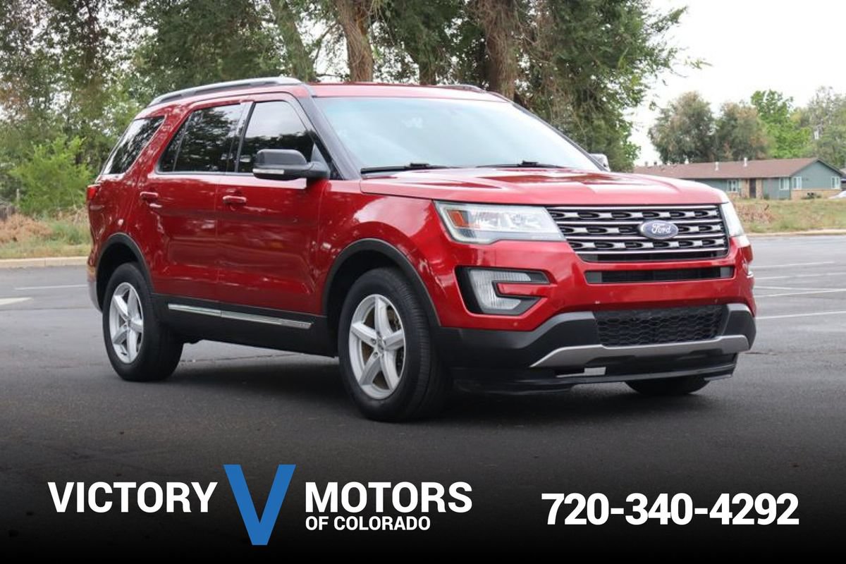 Used 2016 Ford Explorer XLT w/ Equipment Group 202A AWD/4WD image 1