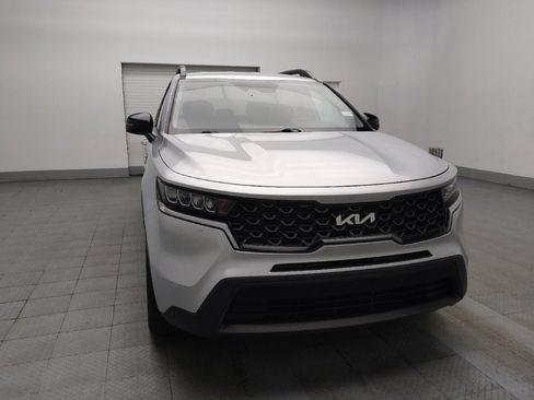 Used 2022 Kia Sorento S image 14
