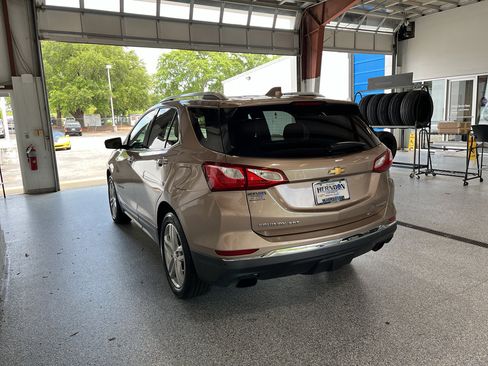 Used 2019 Chevrolet Equinox Premier AWD/4WD image 6