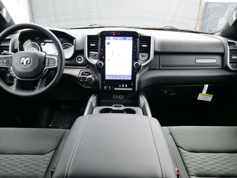 New 2026 RAM 1500 Big Horn AWD/4WD image 12
