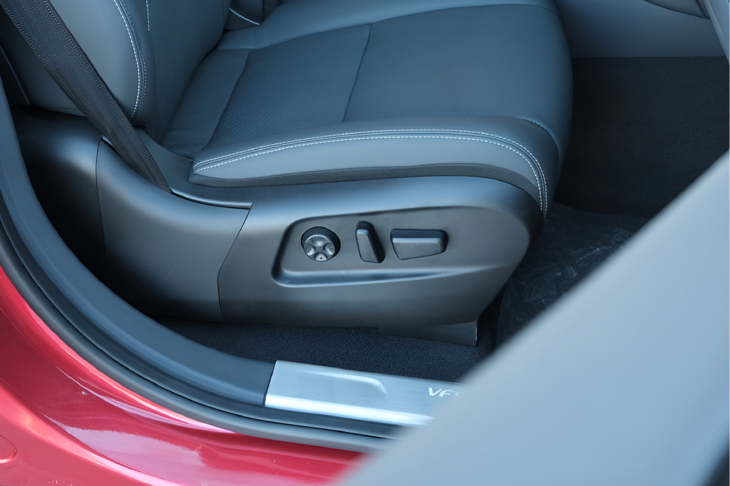 New 2024 VinFast VF 9 Plus AWD/4WD image 31