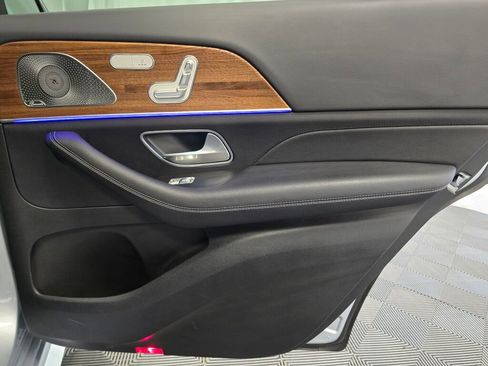 Used 2024 Mercedes-Benz GLS 450 4MATIC image 27