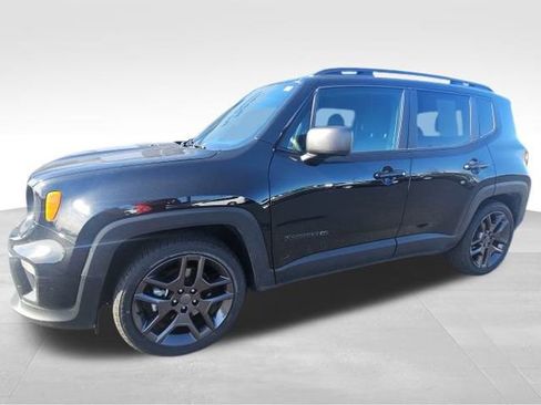 Used 2021 Jeep Renegade Latitude image 2