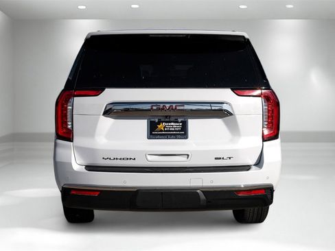 Used 2021 GMC Yukon XL SLT image 7
