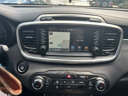 Used 2018 Kia Sorento SX AWD/4WD image 26
