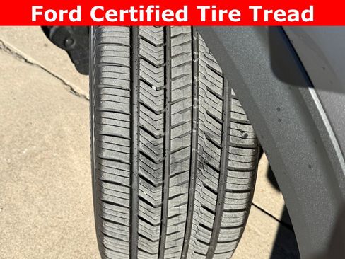 Certified 2022 Ford Explorer Platinum w/ Equipment Group 601A image 10