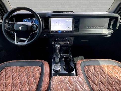 Used 2025 Ford Bronco Big Bend AWD/4WD image 7