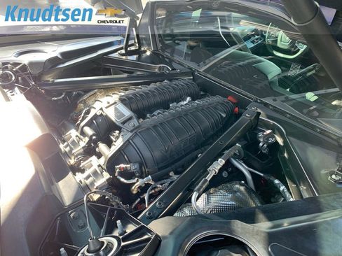 Used 2025 Chevrolet Corvette Z06 image 13