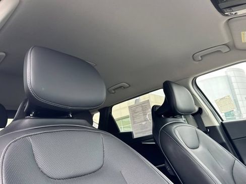 Used 2024 Kia EV6 Wind RWD image 18