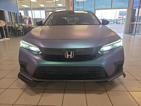 Used 2023 Honda Civic EX image 3