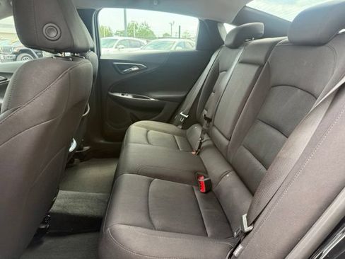 Used 2023 Chevrolet Malibu LT FWD image 18