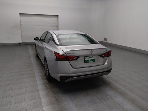 Used 2023 Nissan Altima 2.5 SV image 6