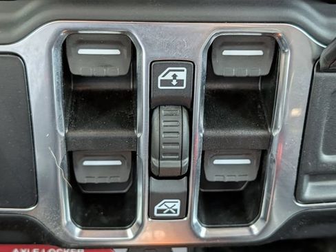 Used 2022 Jeep Gladiator Mojave w/ Trailer Tow Package AWD/4WD image 23