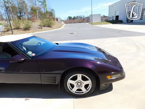 Used 1993 Chevrolet Corvette Convertible RWD image 35