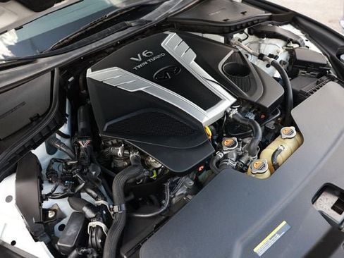 Used 2017 INFINITI Q50 Signature Edition w/ All Weather Package (L93) RWD image 50