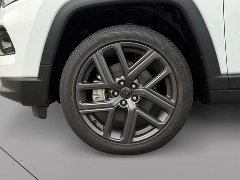 New 2026 Jeep Compass Limited AWD/4WD image 10