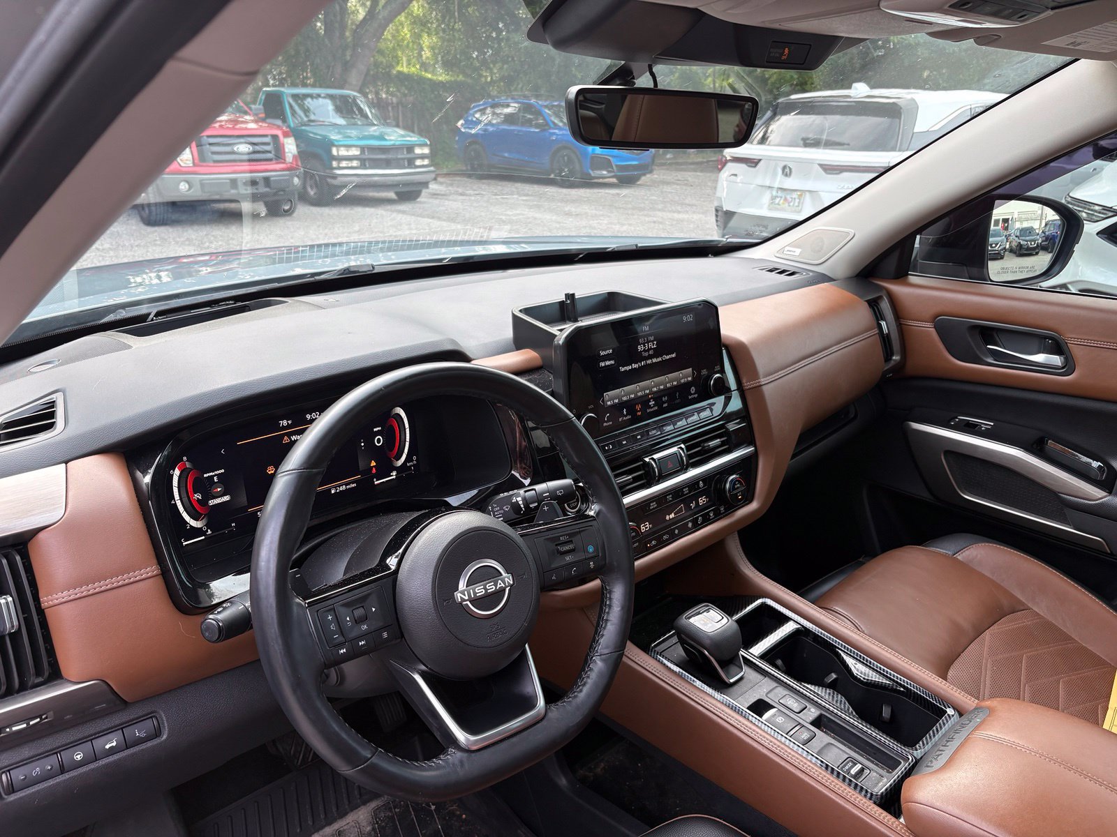 Used 2023 Nissan Pathfinder Platinum w/ Cargo Package FWD image 8
