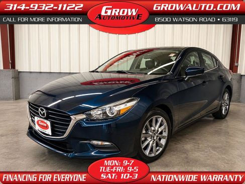 Used 2018 MAZDA MAZDA3 Touring FWD image 1