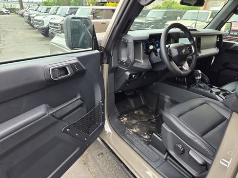 New 2026 Ford Bronco Big Bend w/ Black Diamond Package AWD/4WD image 18