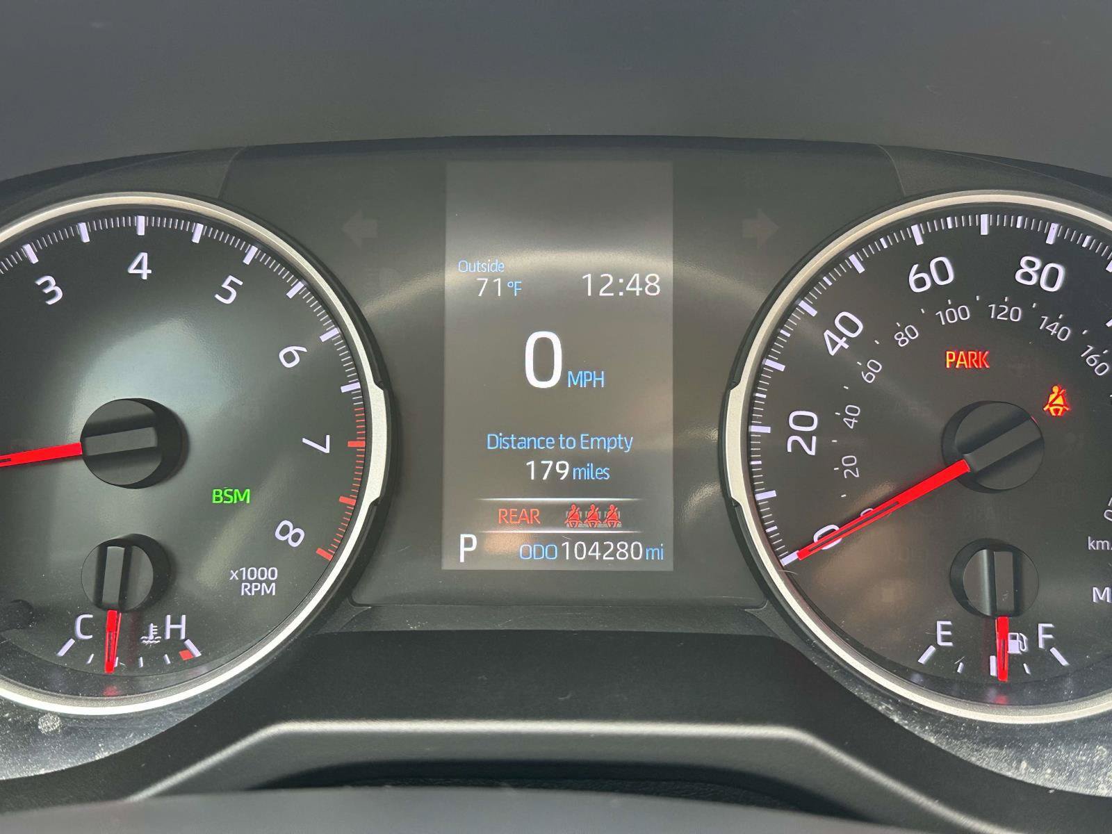 Used 2021 Toyota RAV4 LE FWD image 15