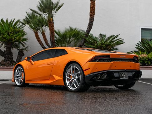 Used 2015 Lamborghini Huracan LP 610-4 image 3