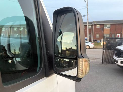 Used 2020 Mercedes-Benz Sprinter 2500 image 19