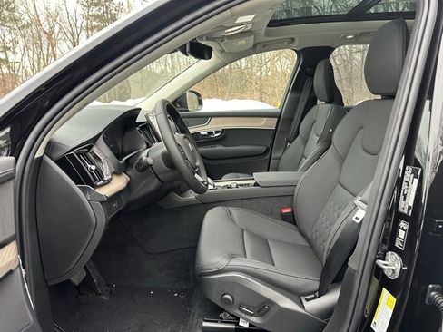 New 2026 Volvo XC90 B6 Plus w/ Protection Package image 13