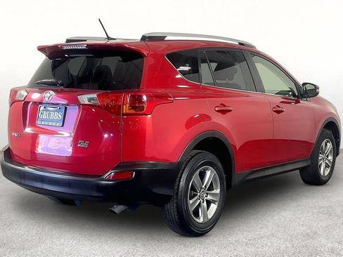 Used 2015 Toyota RAV4 XLE AWD/4WD image 2
