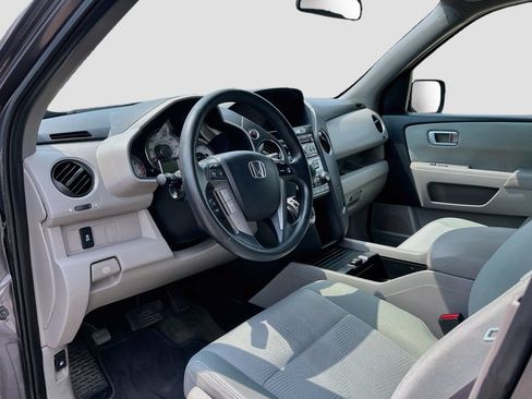 Used 2015 Honda Pilot LX image 9