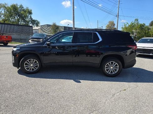Used 2023 Chevrolet Traverse LT image 7