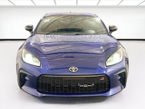 Used 2022 Toyota GR86 Premium image 2