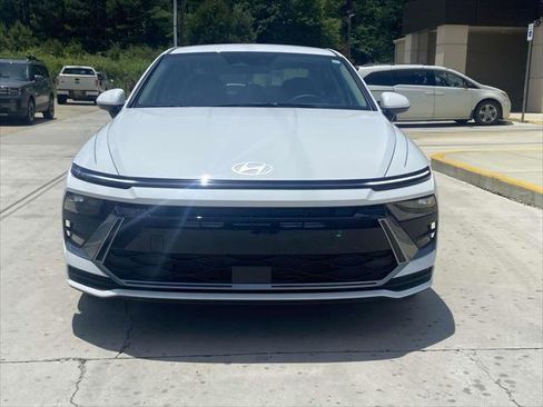 New 2025 Hyundai Sonata SE FWD image 6