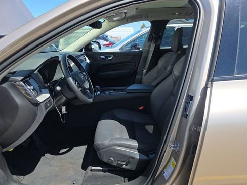Used 2025 Volvo XC60 B5 Plus AWD/4WD image 2