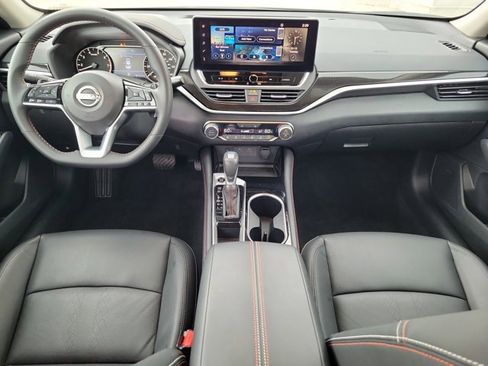 Certified 2025 Nissan Altima 2.5 SR w/ SR Premium Package image 18