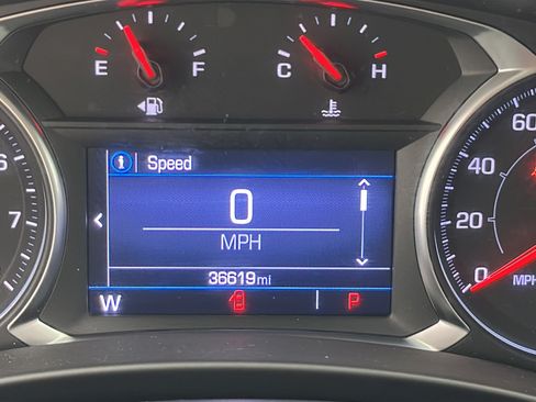 Used 2023 GMC Terrain SLE w/ Driver Convenience Package AWD/4WD image 16