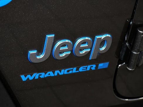 Used 2023 Jeep Wrangler Unlimited Rubicon 4xe AWD/4WD image 81