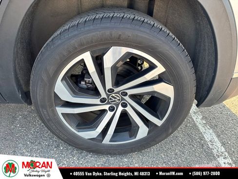 Used 2023 Volkswagen Atlas Cross Sport SEL AWD/4WD image 10